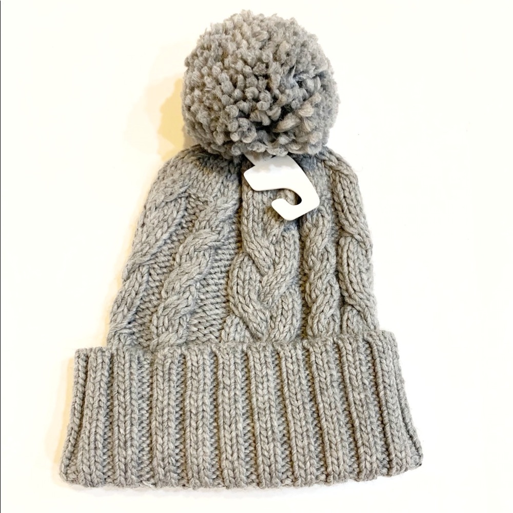 NWT - Michael Kors Grey Pom Pom Cable Knit Beanie - Picture 2 of 9